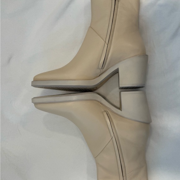 Seychelles Shining Star Cream Leather Pointed Toe Block Heel Bootie Size 9 - Picture 6 of 8